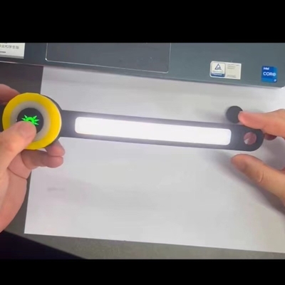 LED ワークライト リチャージ可能な多機能ヘッドライト 照明と回路設計