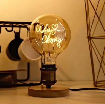 LED フィラメント 電球 ハッピー ファミリー レター 電球 0.2kg ユニークな螺旋型 LED 装飾灯