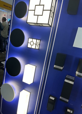 設計 2w LED 階段ステップ 壁ライト Ip65 プラスチック アルミ MCPCB ベース材料